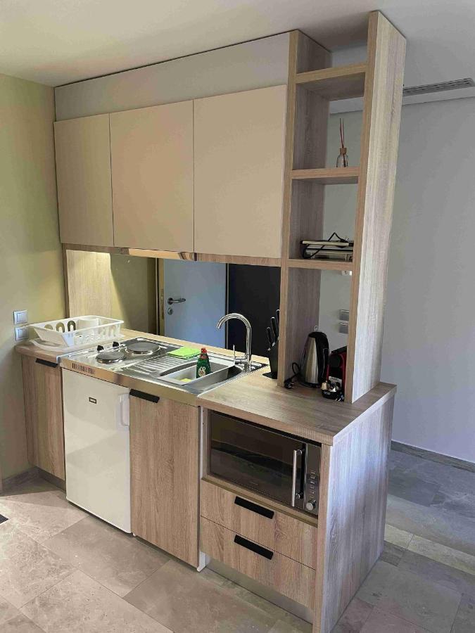 Superior Two-Bedroom Apartment Balcony & Acropolis View