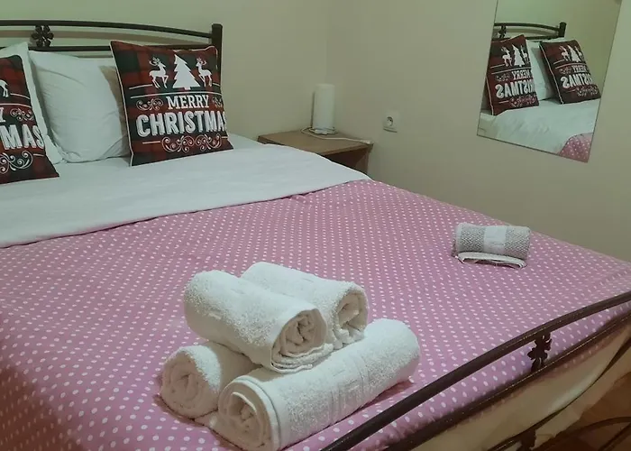 Livia'S Room To Ampelokipi Metro Airport Line